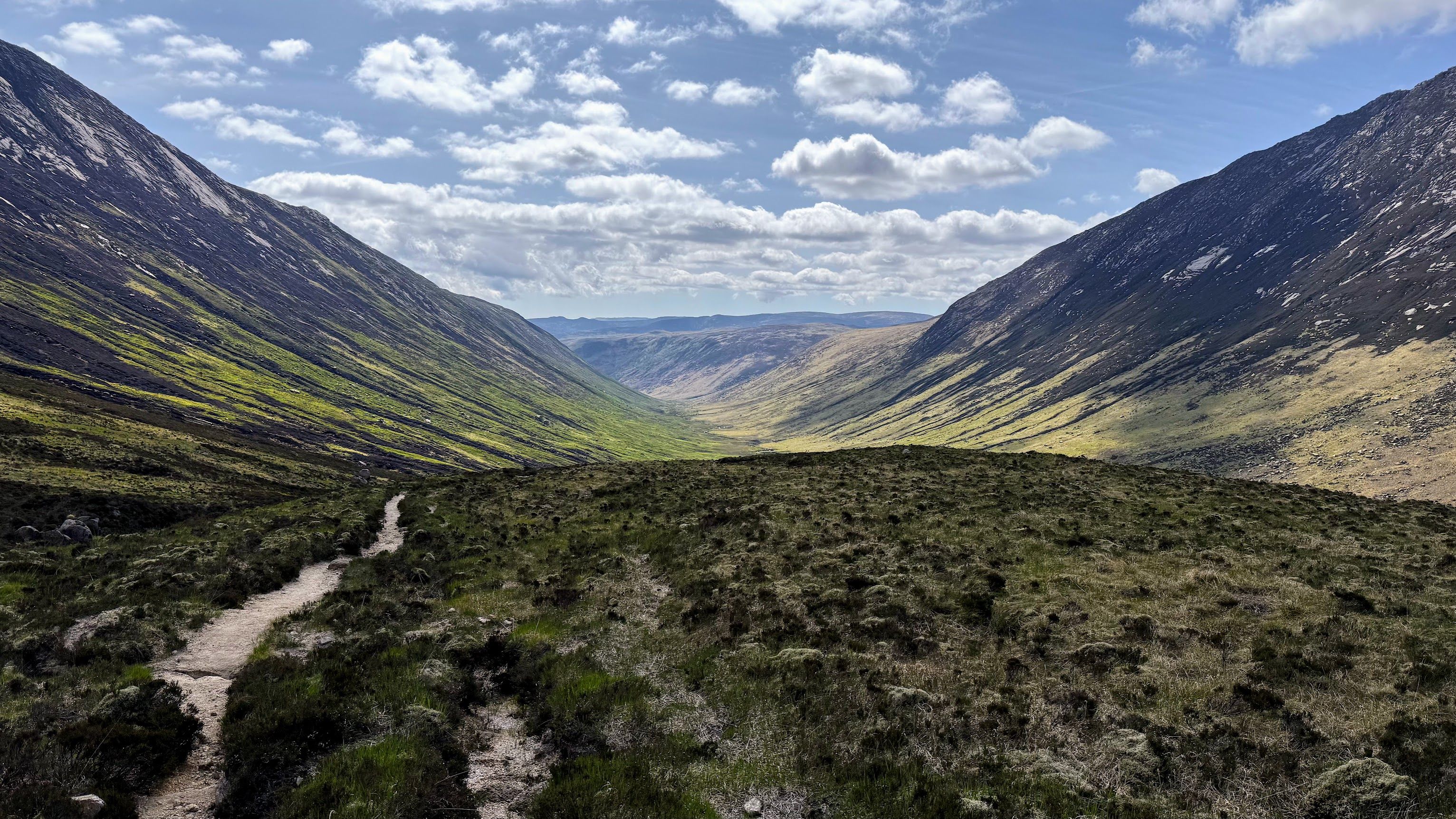 Image 9 from album: "scotland""